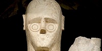 Археологи нашли две статуи возрастом 3000 лет в некрополе Монте Прама на Сардинии