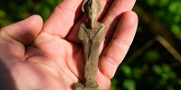 В польской деревне найдены древние фигурки египетских и римских богов
