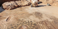 Археологи обнаружили мозаику с изображением Медузы Горгоны в Испании
