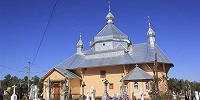 Рейдеры под охраной полиции захватили храм Украинской Православной Церкви в селе Старая Жадова