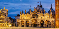 Климатические активисты повредили фасад 1000-летней базилики Святого Марка в Венеции