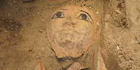 В древнеегипетском некрополе Саккара найдена высеченная в скале гробница времен Второй династии
