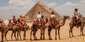 Египет отменил спорный план реконструкции пирамиды Менкаура