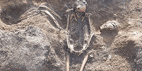 В Северной Ирландии раскопали средневековое аббатское кладбище