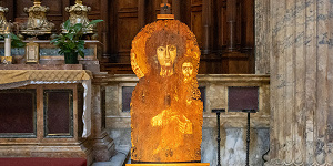 Икона VII в. Мадонна Пантеонская восстановлена в Риме