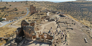 В Турции в замке Зерзеван обнаружены подземный храм Митры и секретное ритуальное место