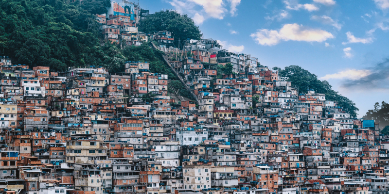 В Рио-де-Жанейро наркобарон-пятидесятник принудил к закрытию четыре католических храма