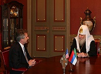 Святейший Патриарх Московский и всея Руси Алексий II принял Посла США в России Уильяма Бернса, отбывающего в связи с истечением срока полномочий