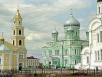Дмитрий Медведев посетил Свято-Троицкий Серафимо-Дивеевский монастырь Дмитрий Медведев посетил Свято-Троицкий Серафимо-Дивеевский монастырь