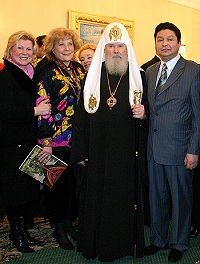 В Свято-Даниловом монастыре состоялась встреча Святейшего Патриарха Московского и всея Руси Алексия II с представителями Международной общественной ассоциации благотворительных фондов «Мама»