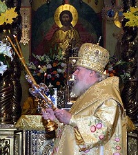 Его Святейшество совершил Божественную литургию в Большом соборе Донского монастыря