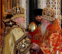 В Храме Христа Спасителя Святейший Патриарх Алексий принял традиционные Пасхальные поздравления В Храме Христа Спасителя Святейший Патриарх Алексий принял традиционные Пасхальные поздравления