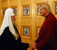 Святейший Патриарх Московский и всея Руси Алексий II встретился с епископом Лондонским Ричардом Чартрзом