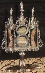 В германском Эссене совершен православный молебен перед мощами святых Космы и Дамиана Аравийских