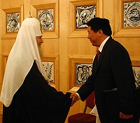 Святейший Патриарх принял членов делегации Китая, прибывших на Всемирный саммит религиозных лидеров