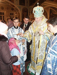 Накануне праздника иконы Божией Матери, «Нечаянная Радость» Его Святейшество совершил Всенощное бдение в храме в честь иконы Божией Матери «Нечаянная Радость» в Марьиной Роще