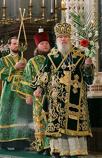 Накануне праздника Входа Господня в Иерусалим Святейший Патриарх совершил Всенощное бдение с чином Освящения верб