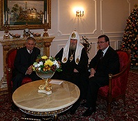 Cостоялась встреча Святейшего Патриарха Московского и всея Руси Алексия II с президентом Московской торгово-промышленной палаты Л.В.Говоровым