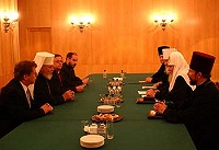 Святейший Патриарх Алексий встретился с финскими участниками Всемирного саммита религиозных лидеров