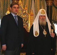 В Храме Христа Спасителя состоялась встреча Святейшего Патриарха Алексия с губернатором Приморского края С.М.Дарькиным