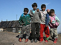 Священник из Ивановской епархии проповедует среди местных цыган