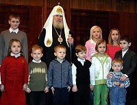 Святейший Патриарх принял участие в Рождественском празднике «Вифлеемская звезда», состоявшемся в Государственном концертном зале «Россия»