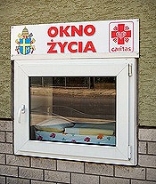 В Варшаве &laquo;окно жизни&raquo; помогло спасти жизнь уже шестого младенца-подкидыша