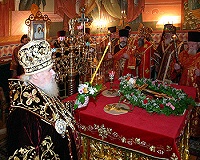 В канун праздника Воздвижения Креста Господня Его Святейшество совершил Всенощное бдение в Казанском соборе Новодевичьего монастыря в Петербурге