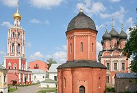 Возрождена монашеская жизнь в древнем московском Высоко-Петровском монастыре