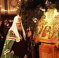 Предстоятель Русской Православной Церкви совершил рождественскую Великую Вечерню в храме Христа Спасителя