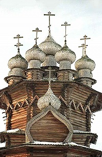 Сюжет из телепрограммы «Православная энциклопедия» (эфир на канале ТВЦ 21.10.06: Выставка, посвященная Кижам)
