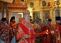 По случаю дня памяти святителя Николая и празднования 150-летия Третьяковской галереи Святейший Патриарх совершил Божественную литургию в храме святителя Николая в Толмачах