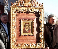 В Высоко-Петровский монастырь из США возвращен чудотворный список Казанской иконы Божией Матери
