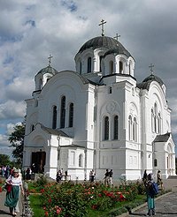 В праздник Воздвижения Честного и Животворящего Креста Господня Святейший Патриарх Кирилл совершил Божественную литургию в Полоцком Спасо-Евфросиниевском монастыре