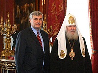 Состоялась встреча Святейшего Патриарха Алексия с Полномочным представителем Президента в Центральном федеральном округе Г.С.Полтавченко
