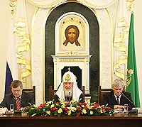 Святейший Патриарх Кирилл возглавил 4-е годовое собрание Попечительского совета Троице-Сергиевой Лавры и Московской духовной академии