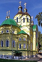 Несмотря на возможные провокации со стороны раскольников и националистов Святейший Патриарх Кирилл прибыл в город Ровно