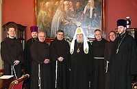 Святейший Патриарх Московский и всея Руси Алексий II встретился с делегацией Ордена францисканцев «Братьев меньших» во главе с генеральным министром Ордена священником Хосе Родригесом Карбалло