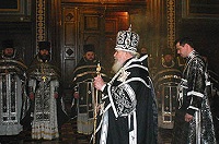 Святейший Патриарх Алексий совершил Литургию Преждеосвященных Даров в Храме Христа Спасителя и удостоил ряд священнослужителей возведения в сан протоиерея и протодиакона