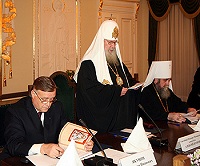 Святейший Патриарх Алексий возглавил заседание Попечительского совета по возрождению Марфо-Мариинской обители