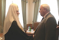 Святейший Патриарх Алексий встретился с директором ФСО РФ Е.А.Муровым