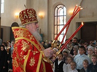 Святейший Патриарх совершил Божественную литургию в Никольском соборе Хотькова монастыря Святейший Патриарх совершил Божественную литургию в Никольском соборе Хотькова монастыря