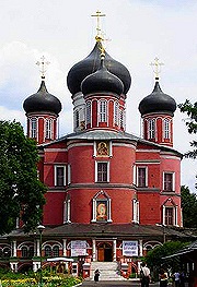 В день празднования в честь Донской иконы Божией Матери Святейший Патриарх Кирилл совершил Божественную литургию в Донском монастыре