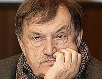Отпевание Василия Аксенова совершено в храме на Ваганьковском кладбище