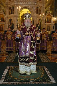 В Храме Христа Спасителя Предстоятель Русской Православной Церкви совершил вечерню и чин прощения