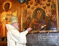 В день памяти сщмч. Ермогена Святейший Патриарх Алексий совершил Божественную литургию в Успенском соборе Кремля