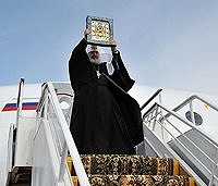 Святейший Патриарх Кирилл: Принесение Курской Коренной иконы Пресвятой Богородицы в Курск знаменует победу над историческими разъединениями XX века