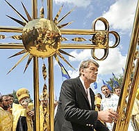 Президент России подверг критике Ющенко за вмешательство в дела Православной Церкви