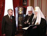 Состоялась встреча Святейшего Патриарха Алексия с председателем Совета Федерации Сергеем Мироновым