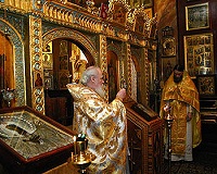 В День своего рождения Святейший Патриарх Алексий совершил Божественную литургию в домовом храме в честь Владимирской иконы Божией Матери в Патриаршей резиденции в Чистом переулке